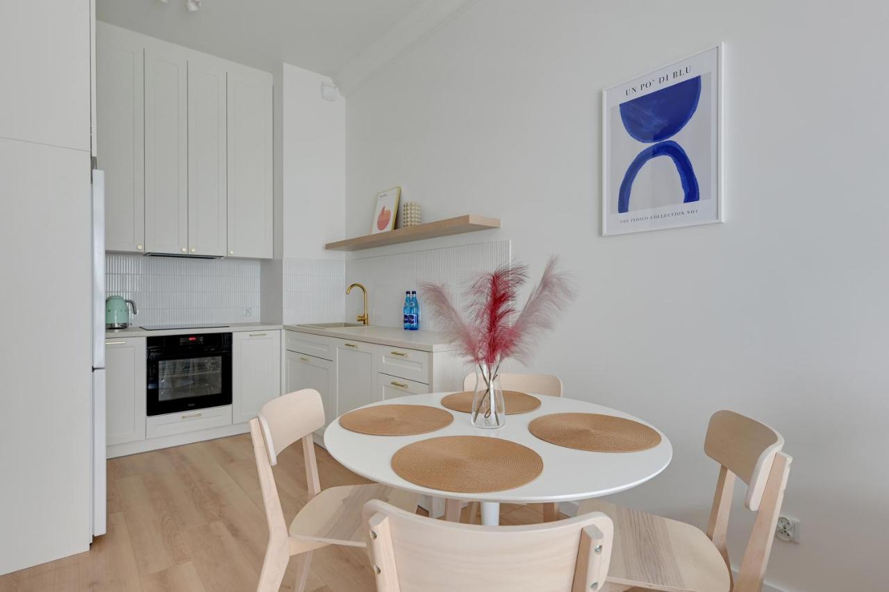 Zajezdnia Wrzeszcz Seaside & Parking By Downtown Apartments Gdansk Exterior photo